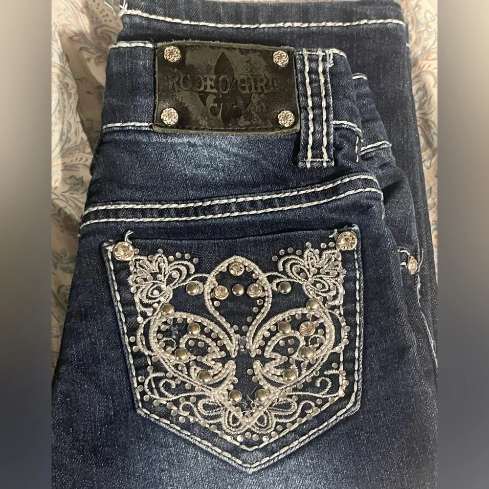 Rodeo Girl Embroidered Dark Wash Straight Adjustable Waist Capri‎ Jeans Size 6